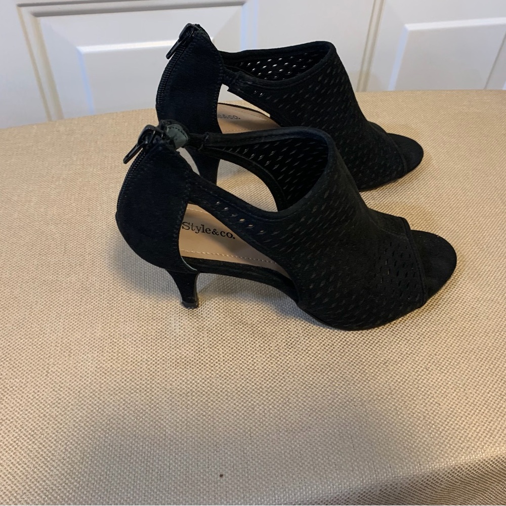Style & Co. Black Peep-Toe Heels